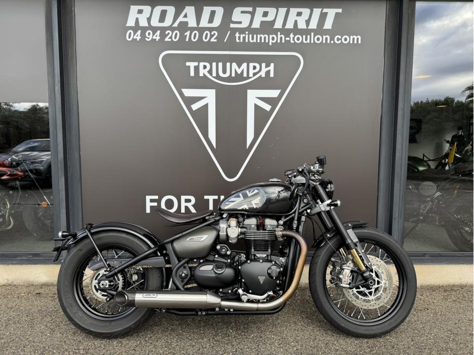 TRIUMPH BONNEVILLE BOBBER TFC