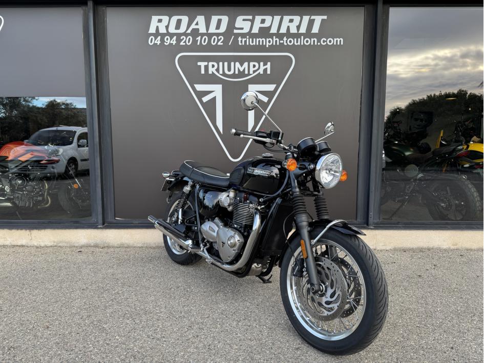 TRIUMPH BONNEVILLE T120 STEALTH