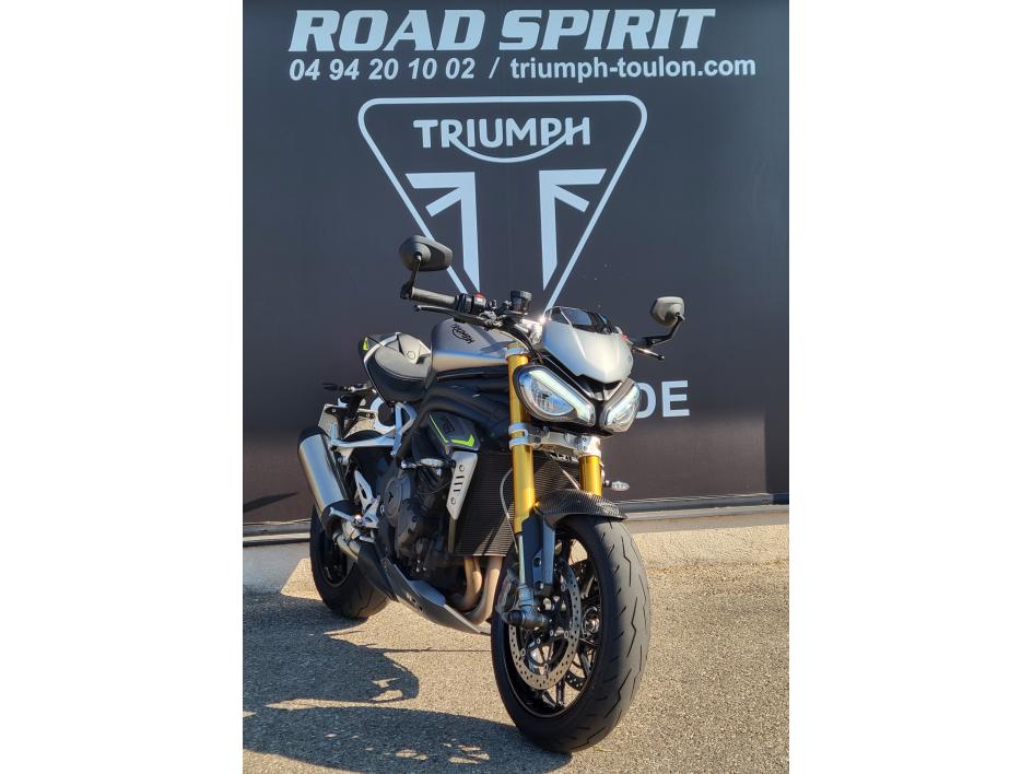 TRIUMPH SPEED TRIPLE 1200 RS