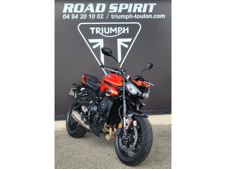 TRIUMPH STREET TRIPLE 765 R A2