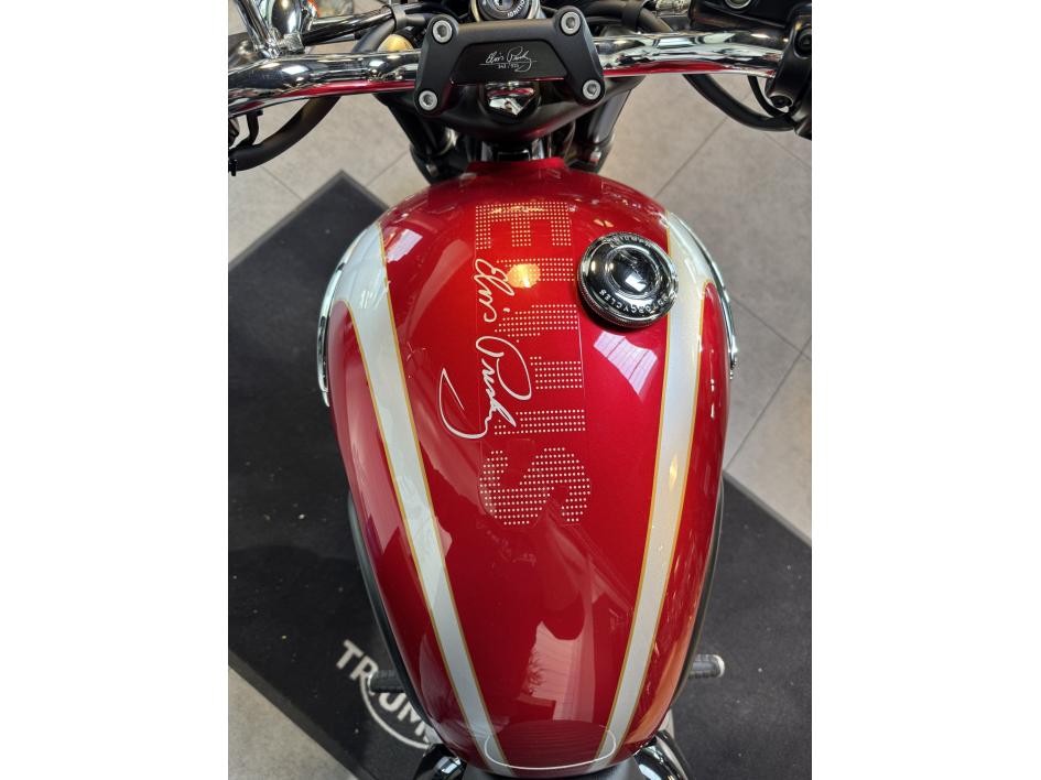 TRIUMPH BONNEVILLE T120 ELVIS