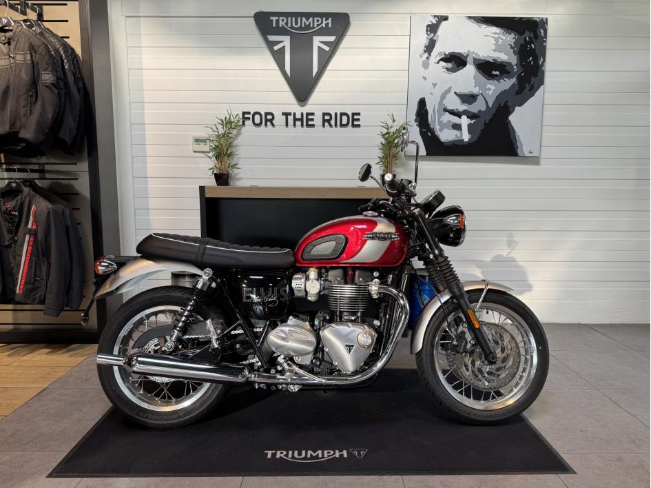 TRIUMPH BONNEVILLE T120 ELVIS