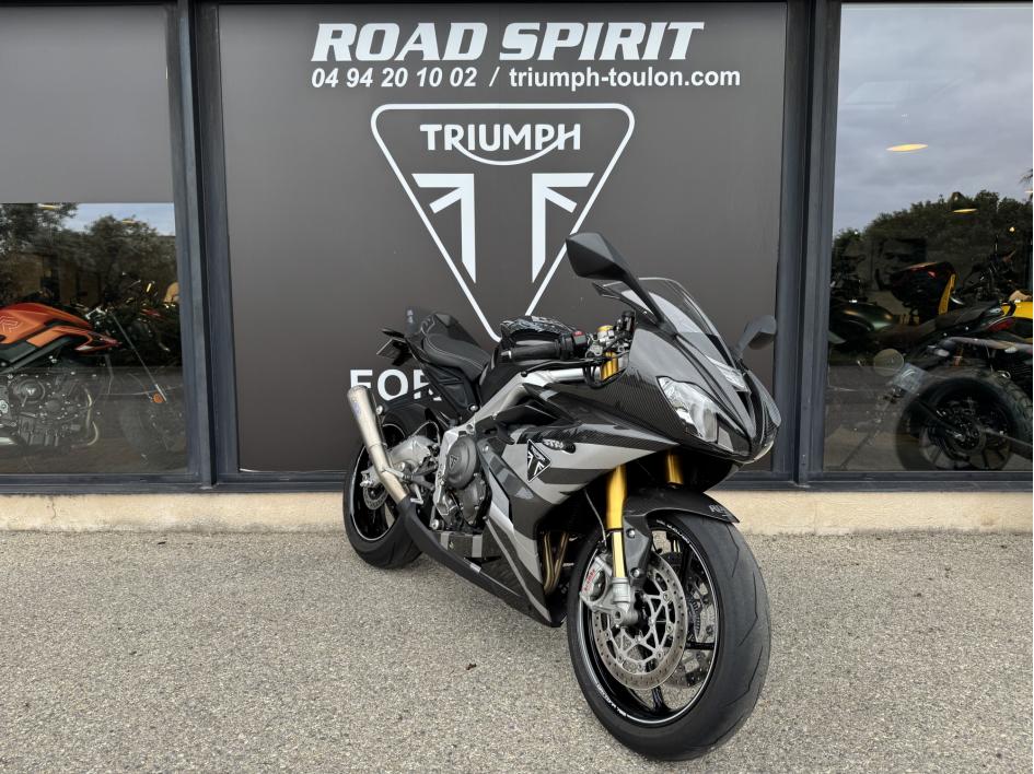 TRIUMPH DAYTONA 765 Moto 2
