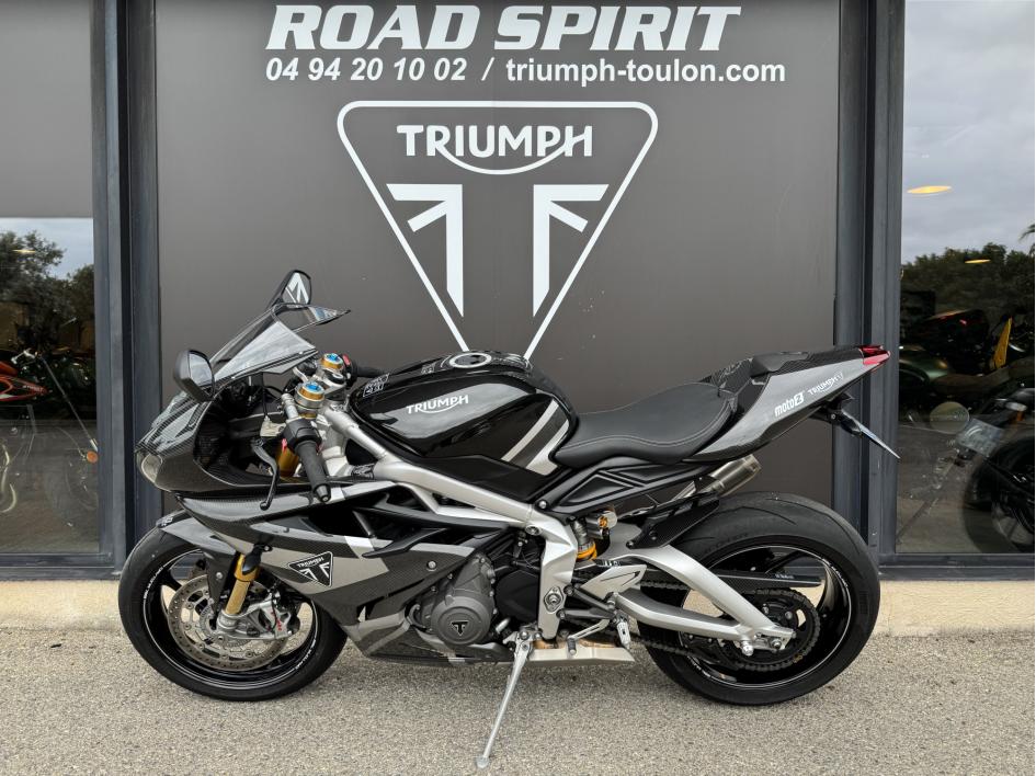 TRIUMPH DAYTONA 765 Moto 2